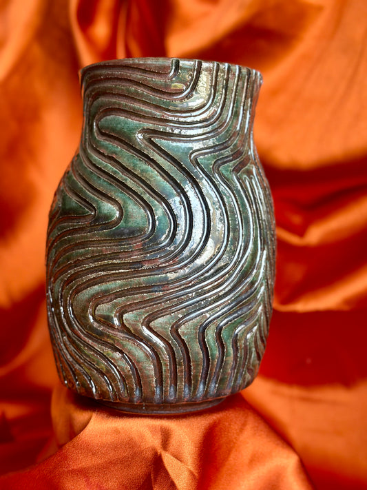 Swirly Smokey Vessel